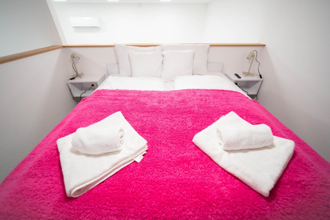 Free Parking Basilica Rob'S Home - Ac, Wi-Fi, Smart Tv Budapesta Exterior foto